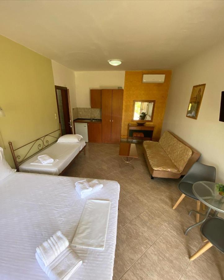 Guesthouse Anestis Ángistron 外观 照片